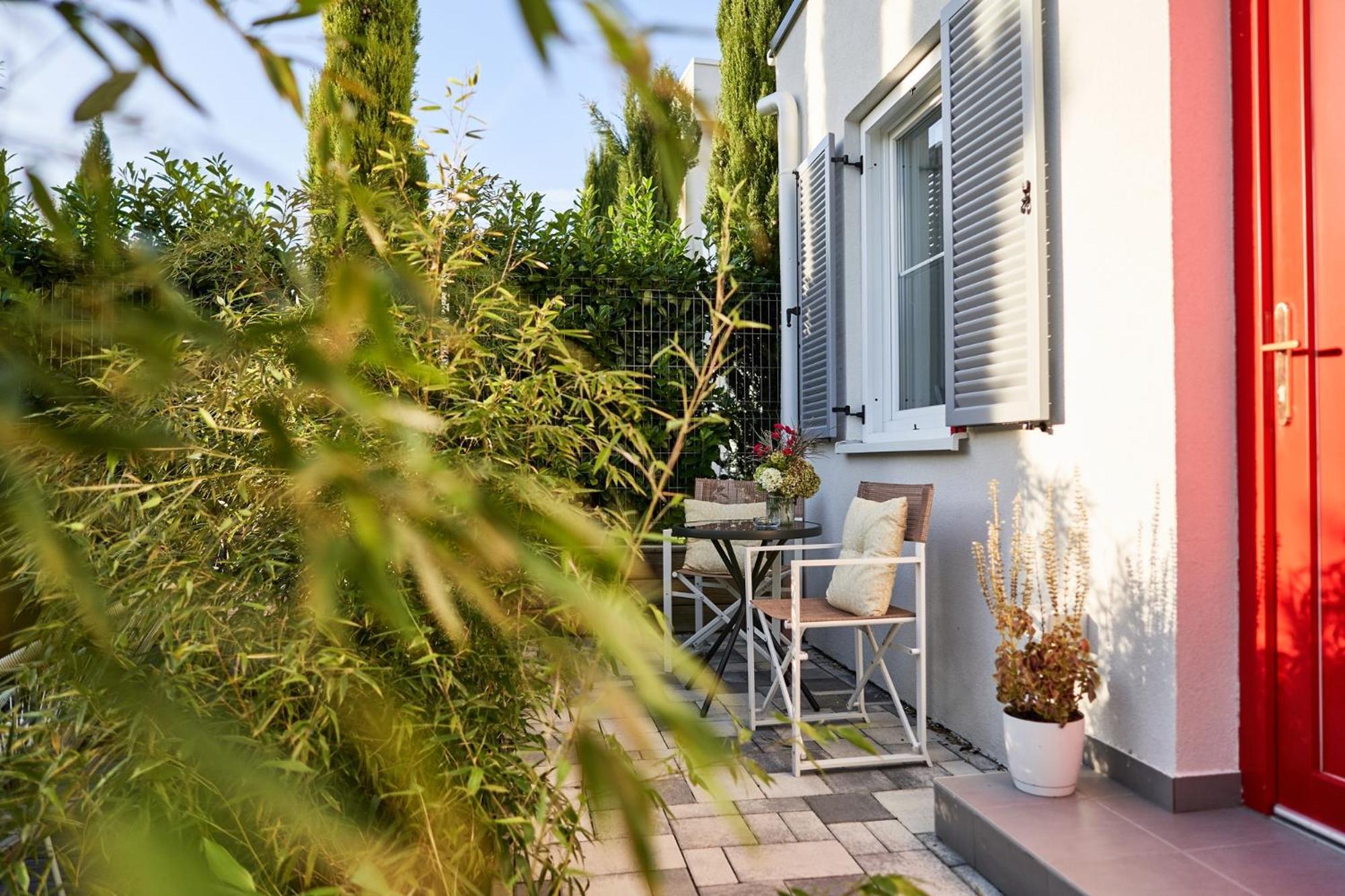 The Doors Luxury Apartment โมชนมายารูวาร์ ภายนอก รูปภาพ